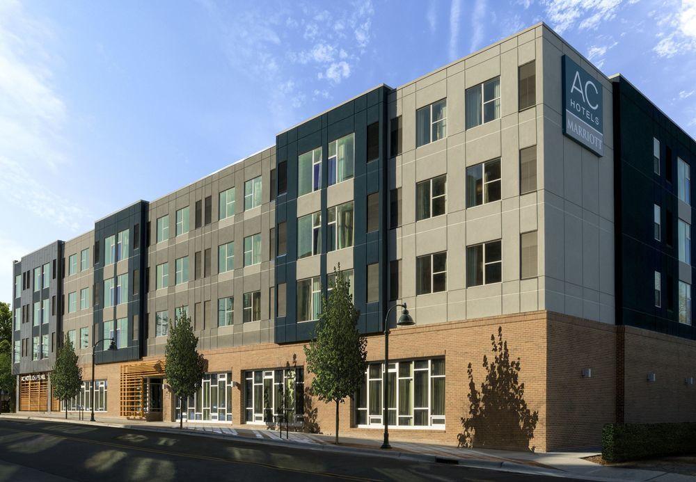 Ac Hotel By Marriott Chapel Hill Downtown Εξωτερικό φωτογραφία