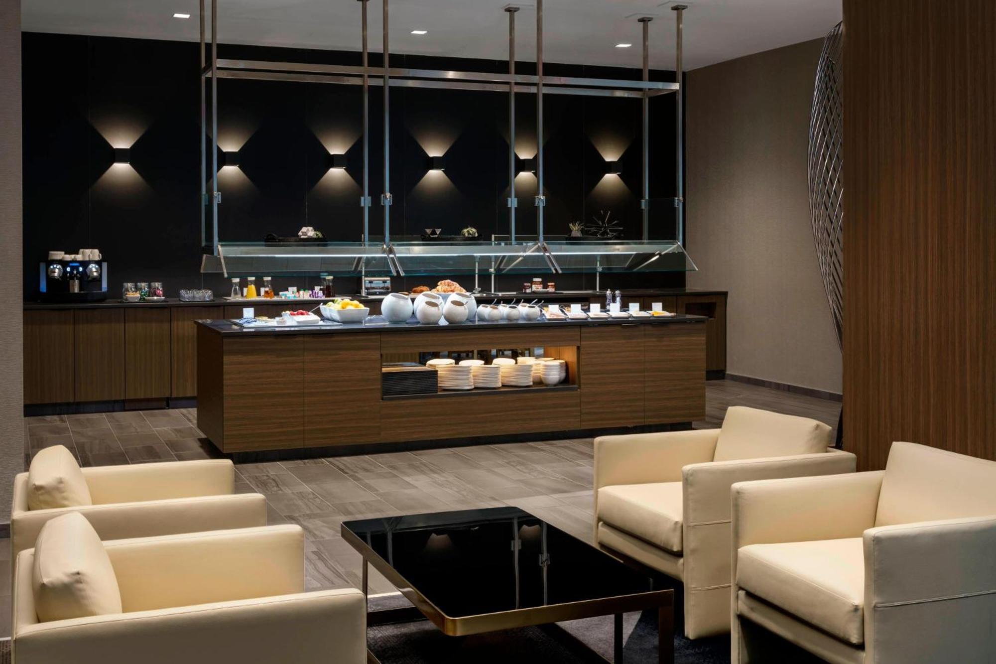 Ac Hotel By Marriott Chapel Hill Downtown Εξωτερικό φωτογραφία