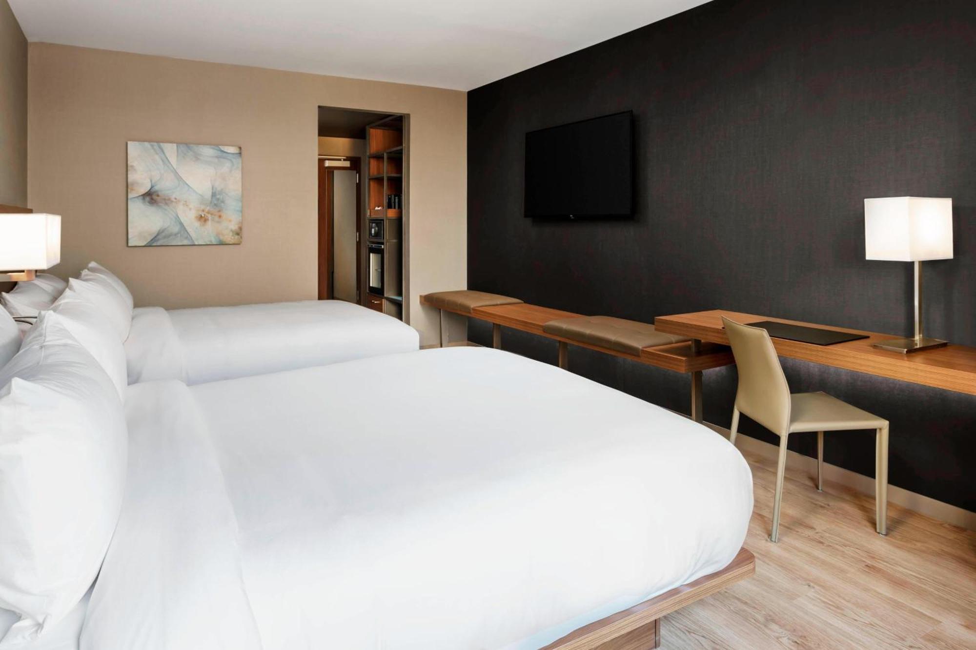 Ac Hotel By Marriott Chapel Hill Downtown Εξωτερικό φωτογραφία