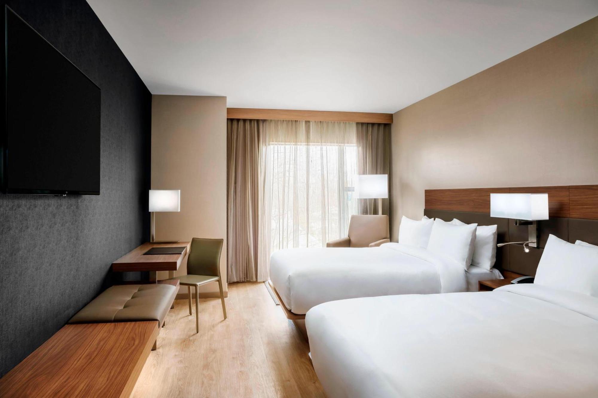 Ac Hotel By Marriott Chapel Hill Downtown Εξωτερικό φωτογραφία