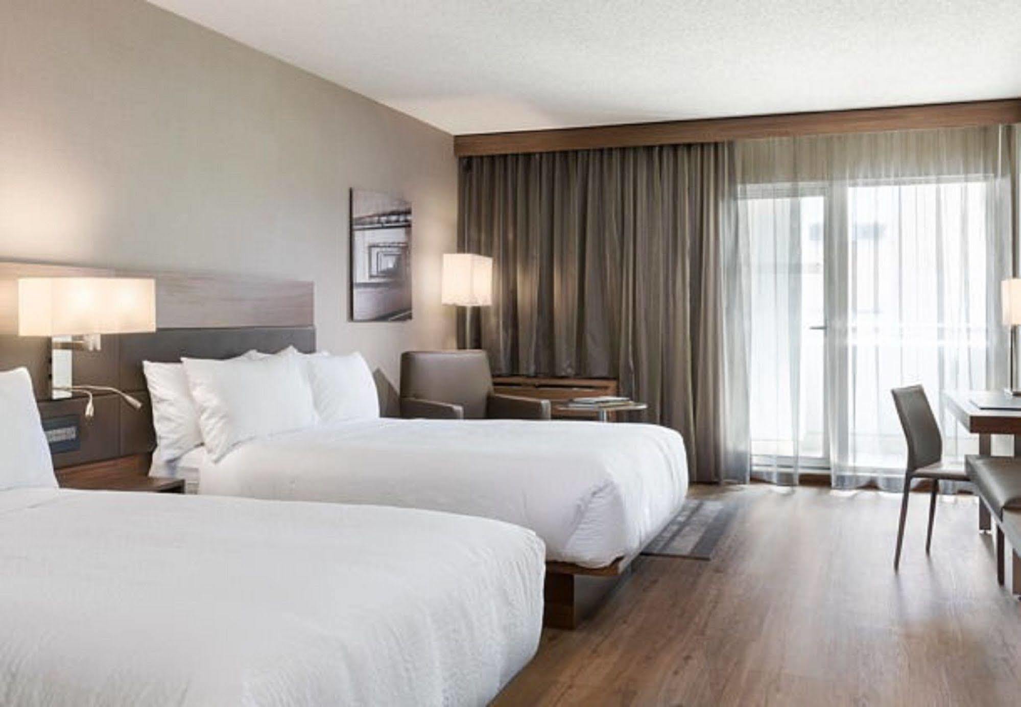 Ac Hotel By Marriott Chapel Hill Downtown Εξωτερικό φωτογραφία